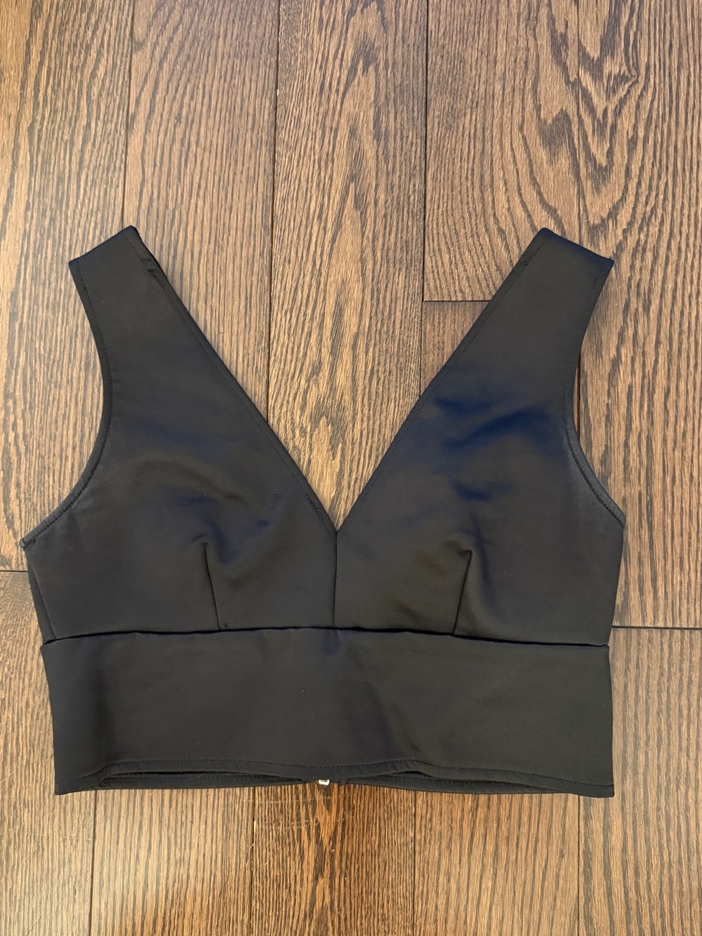 Zara Satin V-Neck Top Crop - size L
